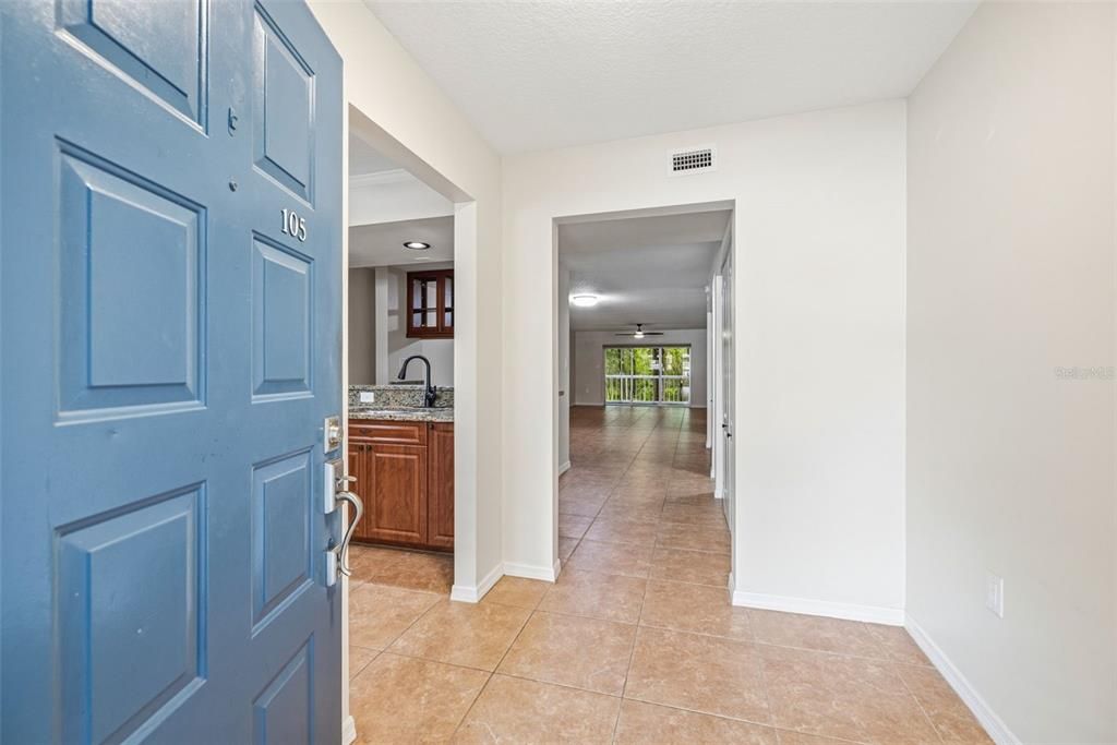 En Venta: $260,000 (2 camas, 2 baños, 1635 Pies cuadrados)
