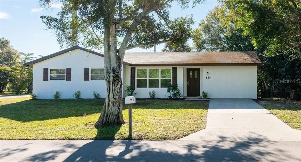 For Rent: $1,850 (4 beds, 2 baths, 1457 Square Feet)