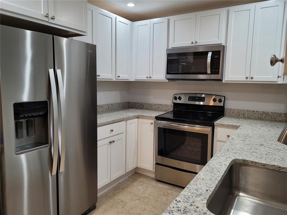For Rent: $1,850 (4 beds, 2 baths, 1457 Square Feet)