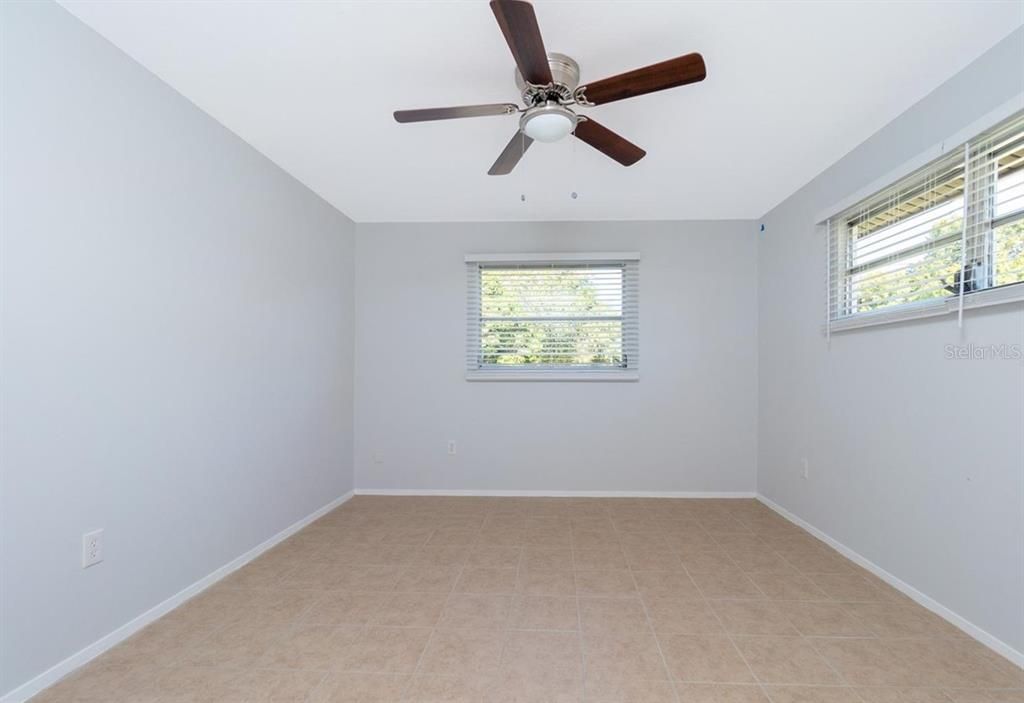For Rent: $1,850 (4 beds, 2 baths, 1457 Square Feet)