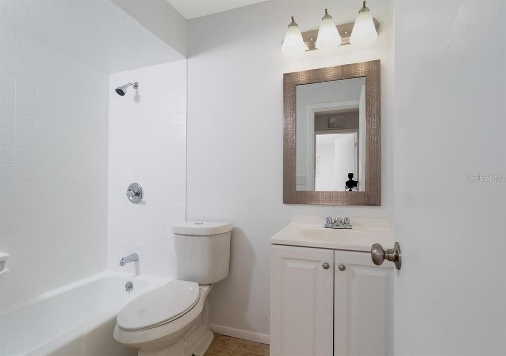 For Rent: $1,850 (4 beds, 2 baths, 1457 Square Feet)