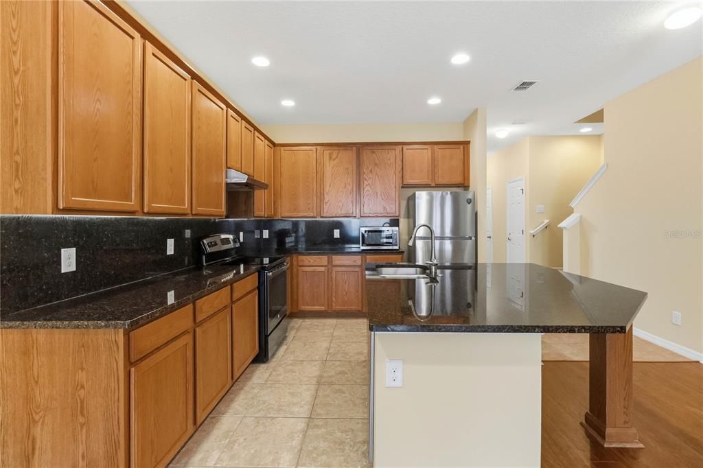 En Venta: $420,000 (3 camas, 2 baños, 1881 Pies cuadrados)