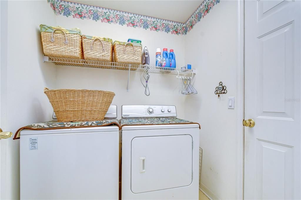 На продажу: $439,900 (3 спален, 2 ванн, 1515 Квадратных фут)