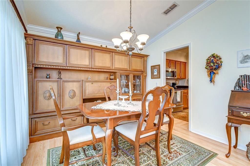 На продажу: $439,900 (3 спален, 2 ванн, 1515 Квадратных фут)