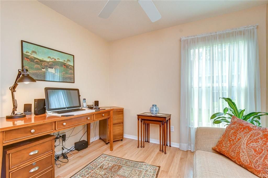 На продажу: $439,900 (3 спален, 2 ванн, 1515 Квадратных фут)