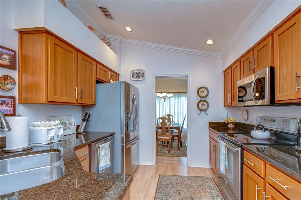 На продажу: $439,900 (3 спален, 2 ванн, 1515 Квадратных фут)