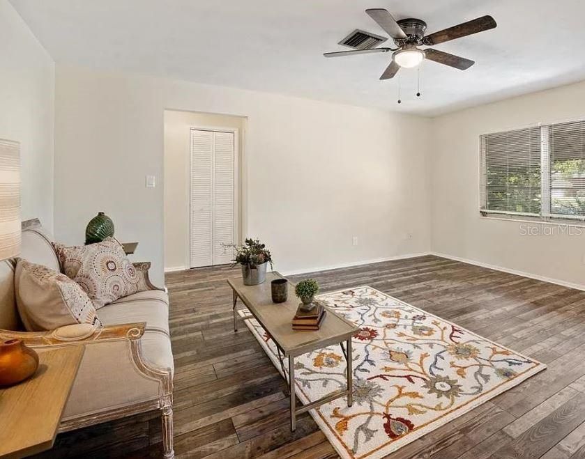 For Sale: $220,000 (3 beds, 2 baths, 1456 Square Feet)