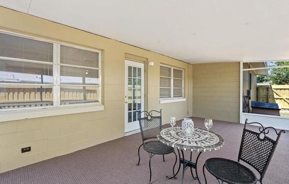 For Sale: $220,000 (3 beds, 2 baths, 1456 Square Feet)