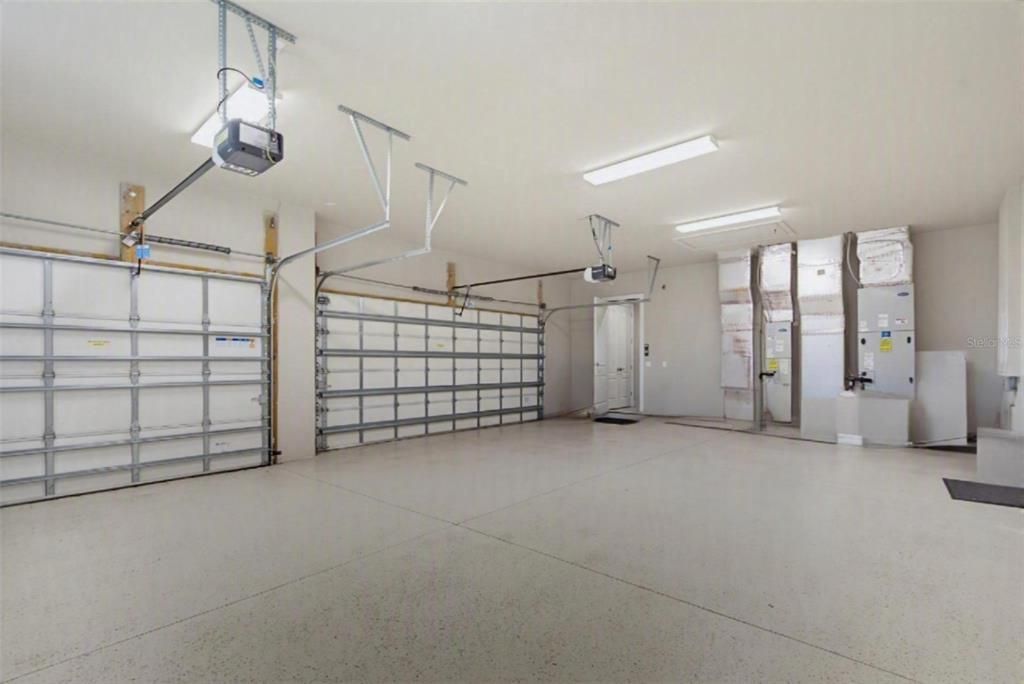 En Venta: $1,299,000 (3 camas, 3 baños, 3025 Pies cuadrados)