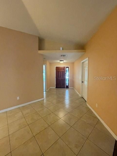 For Rent: $2,300 (3 beds, 2 baths, 1575 Square Feet)