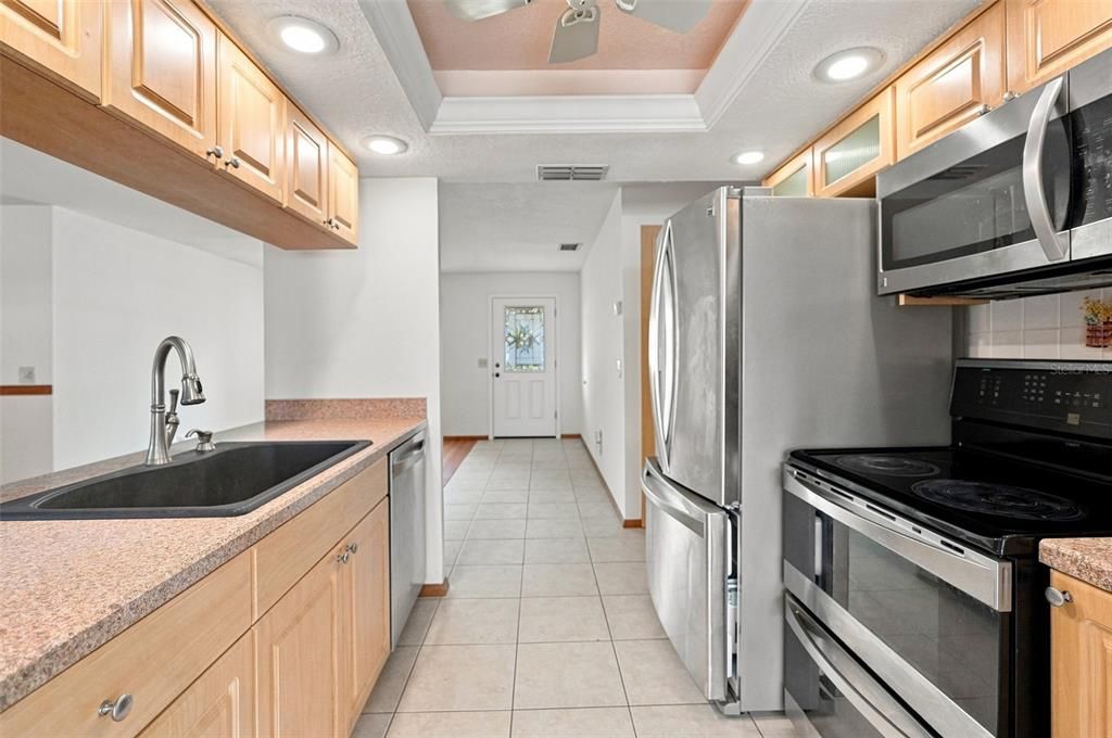 En Venta: $440,000 (3 camas, 3 baños, 1994 Pies cuadrados)