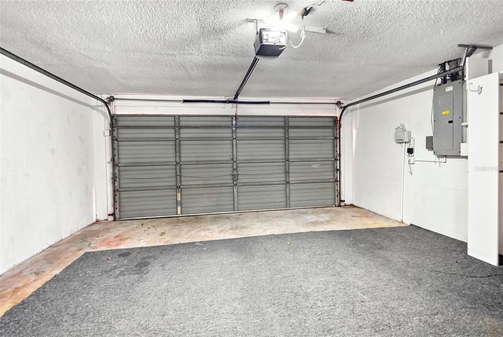 En Venta: $440,000 (3 camas, 3 baños, 1994 Pies cuadrados)