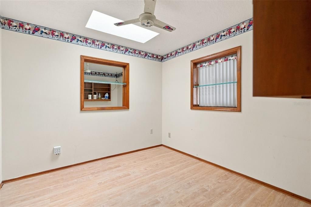 En Venta: $440,000 (3 camas, 3 baños, 1994 Pies cuadrados)