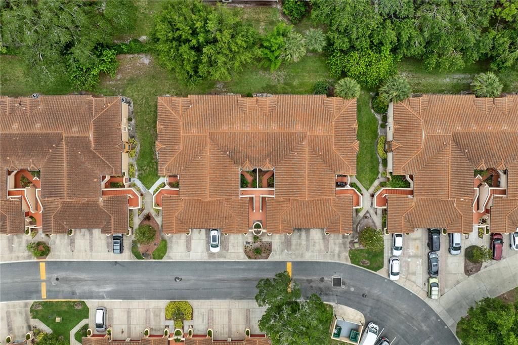 На продажу: $319,900 (2 спален, 2 ванн, 1212 Квадратных фут)