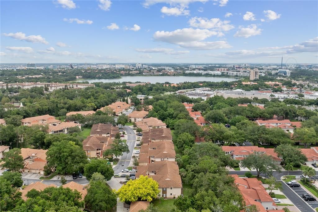 На продажу: $319,900 (2 спален, 2 ванн, 1212 Квадратных фут)