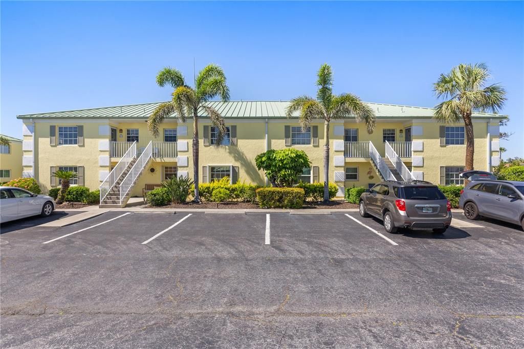 For Sale: $155,000 (2 beds, 2 baths, 1110 Square Feet)
