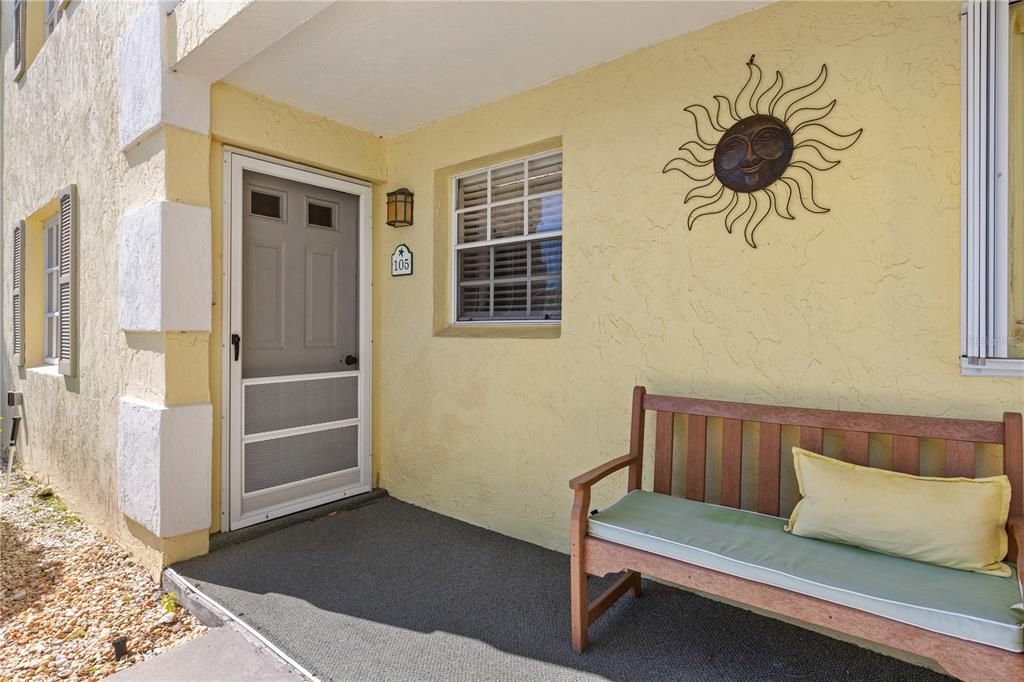 For Sale: $155,000 (2 beds, 2 baths, 1110 Square Feet)
