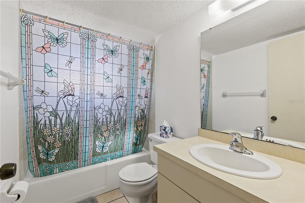 For Sale: $155,000 (2 beds, 2 baths, 1110 Square Feet)