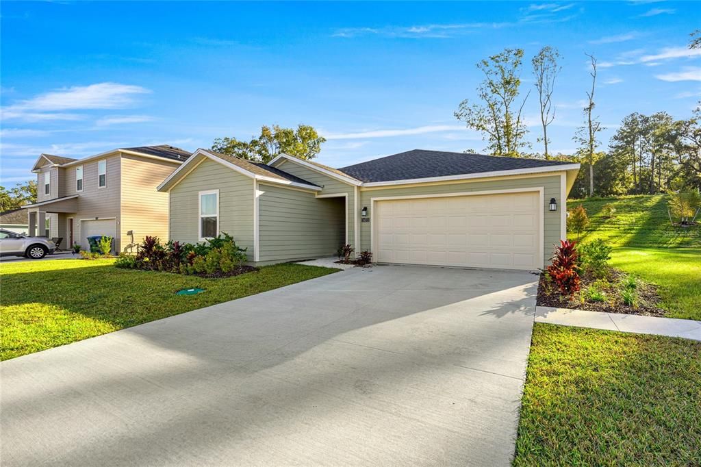 For Sale: $307,990 (4 beds, 2 baths, 1821 Square Feet)