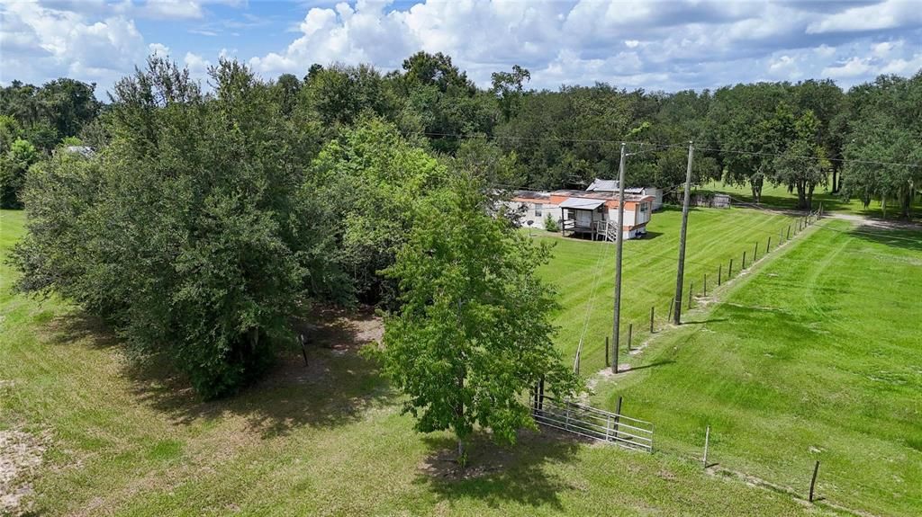 На продажу: $534,000 (5.99 acres)
