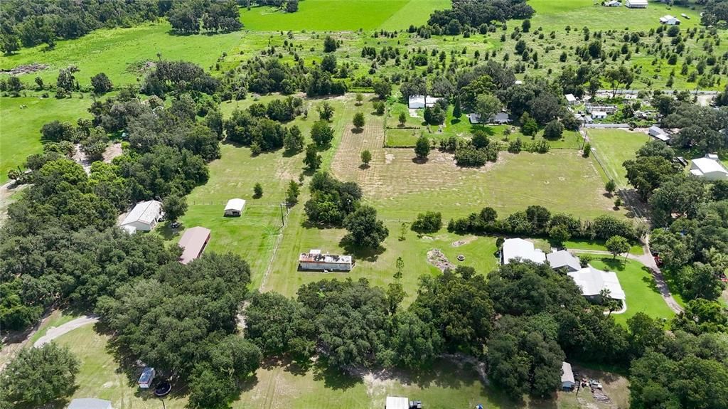 На продажу: $534,000 (5.99 acres)