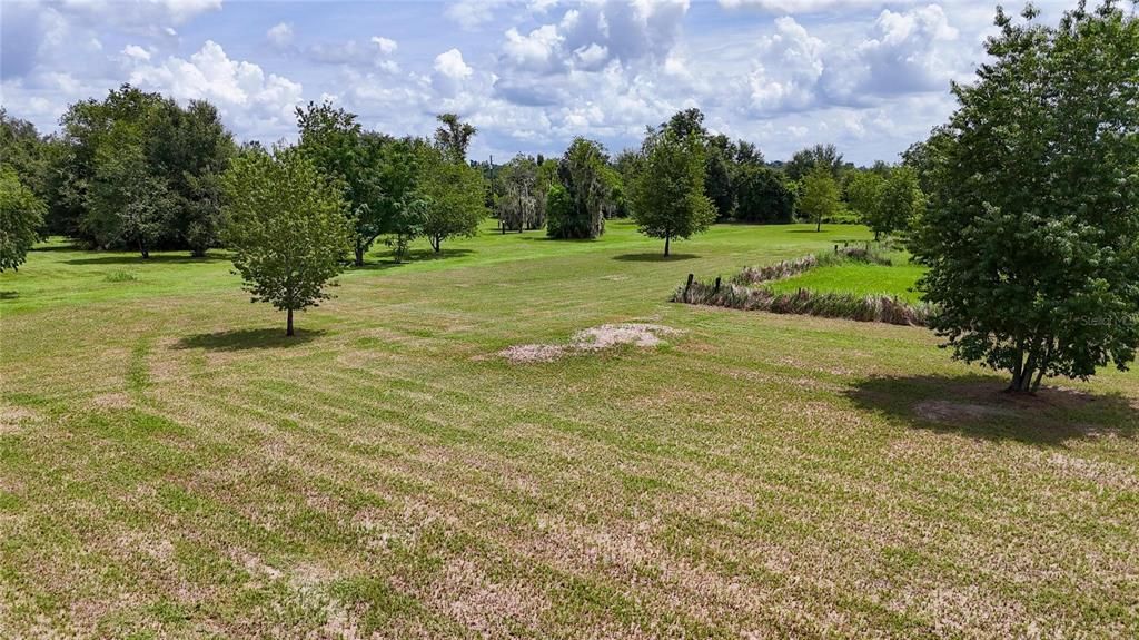 На продажу: $534,000 (5.99 acres)