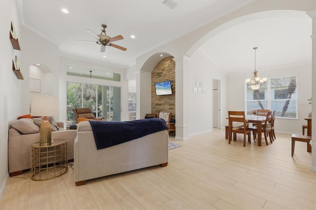 Active With Contract: $479,000 (3 beds, 2 baths, 2110 Square Feet)