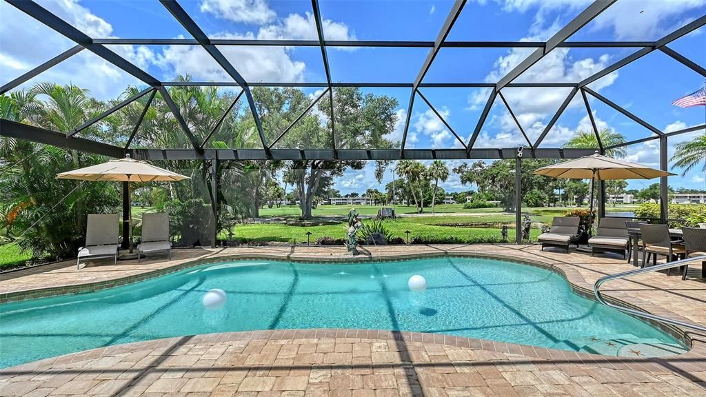 For Sale: $879,000 (3 beds, 4 baths, 2872 Square Feet)
