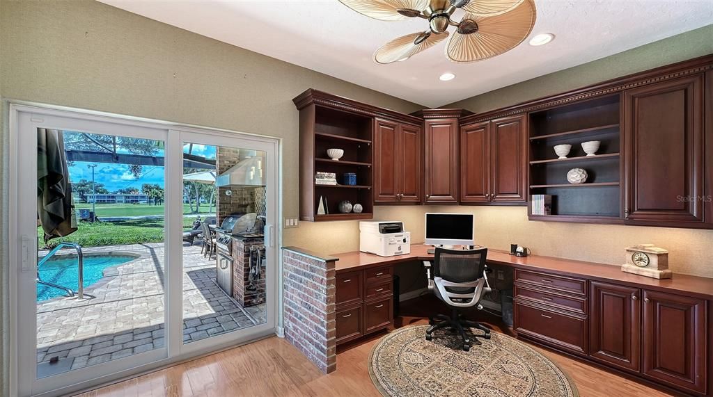 For Sale: $879,000 (3 beds, 4 baths, 2872 Square Feet)