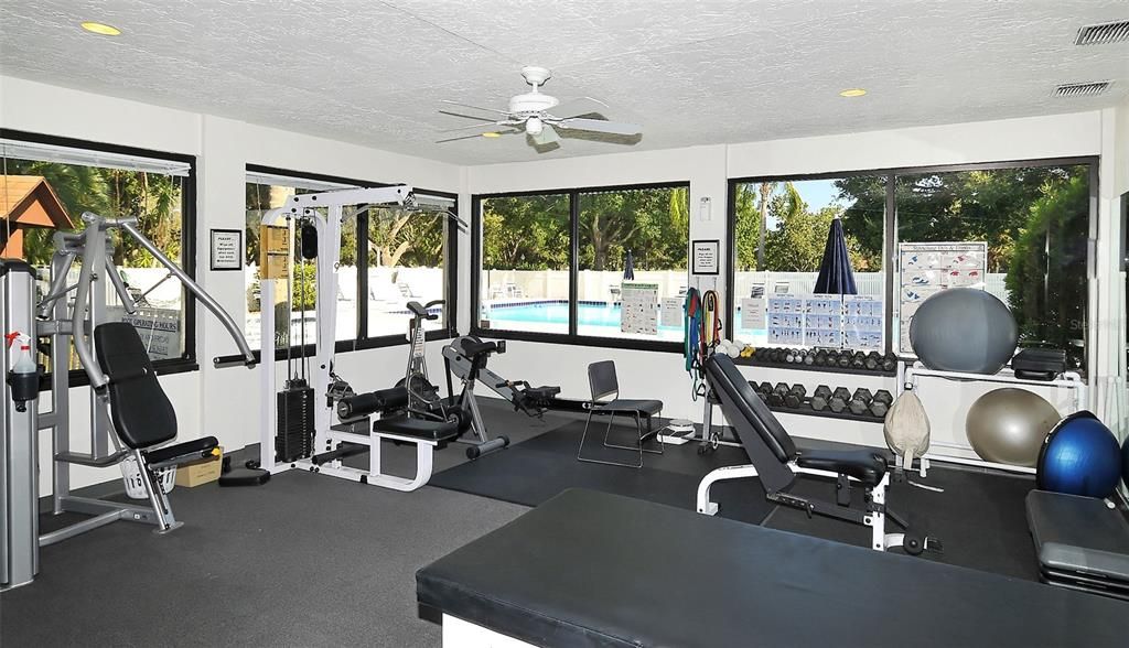 For Sale: $879,000 (3 beds, 4 baths, 2872 Square Feet)