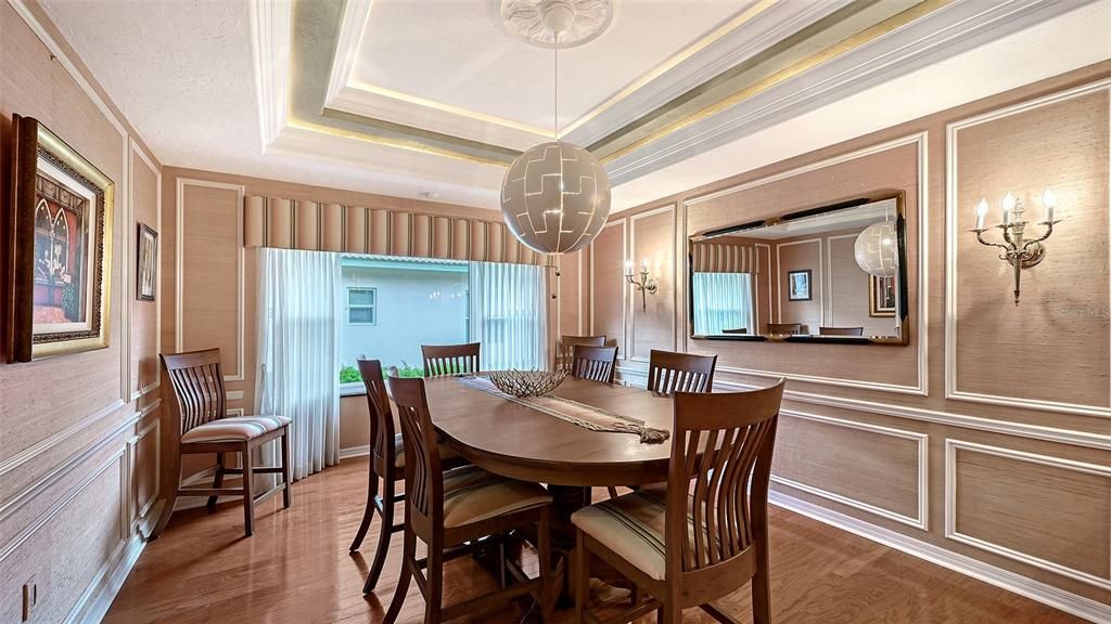 For Sale: $879,000 (3 beds, 4 baths, 2872 Square Feet)
