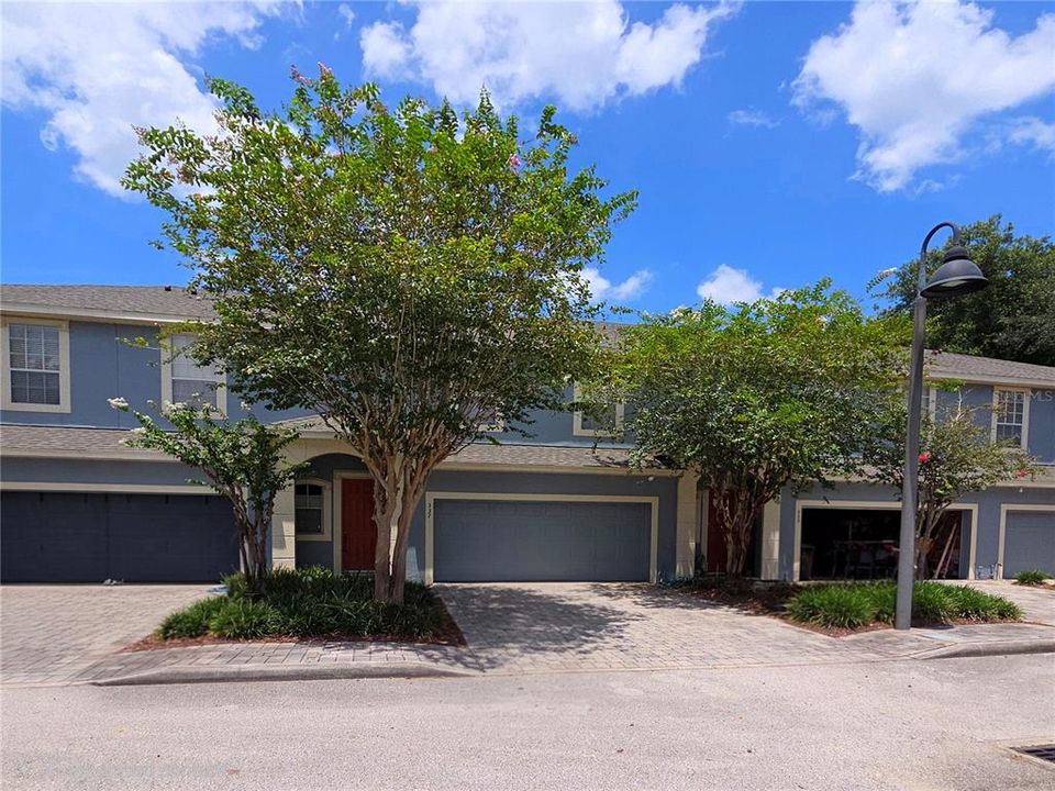 For Rent: $2,200 (3 beds, 2 baths, 1565 Square Feet)