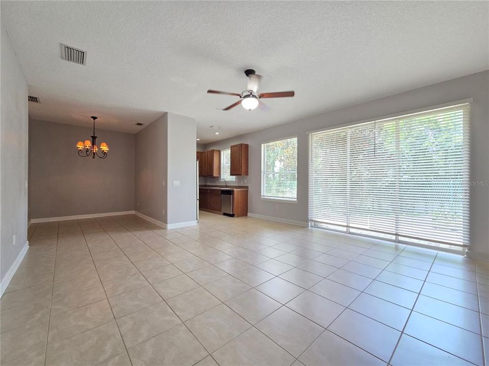 For Rent: $2,200 (3 beds, 2 baths, 1565 Square Feet)