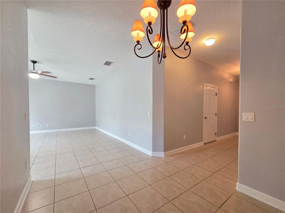 For Rent: $2,200 (3 beds, 2 baths, 1565 Square Feet)