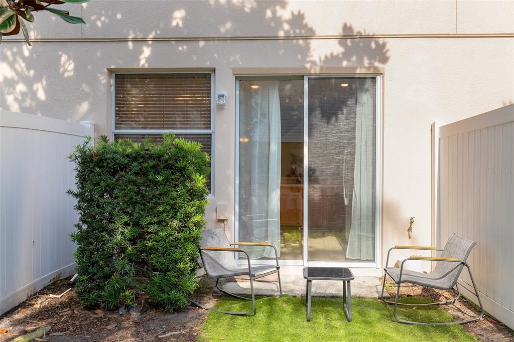 На продажу: $309,900 (3 спален, 3 ванн, 1394 Квадратных фут)