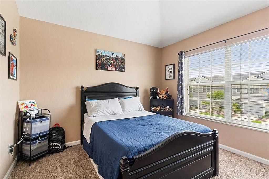For Rent: $2,450 (3 beds, 2 baths, 1608 Square Feet)
