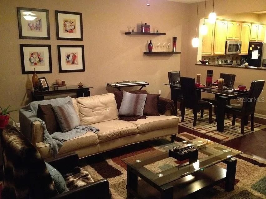 For Rent: $2,450 (3 beds, 2 baths, 1608 Square Feet)