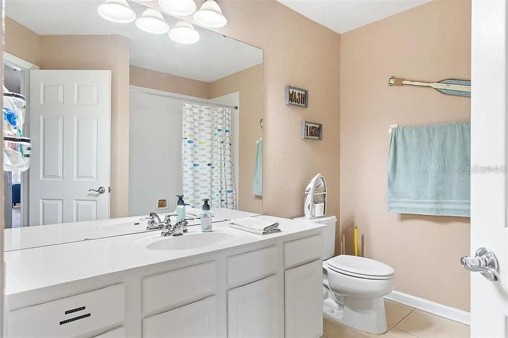 For Rent: $2,450 (3 beds, 2 baths, 1608 Square Feet)