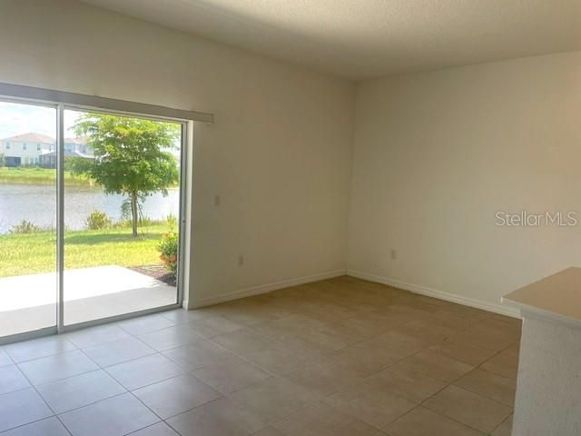 For Rent: $2,200 (3 beds, 2 baths, 1373 Square Feet)