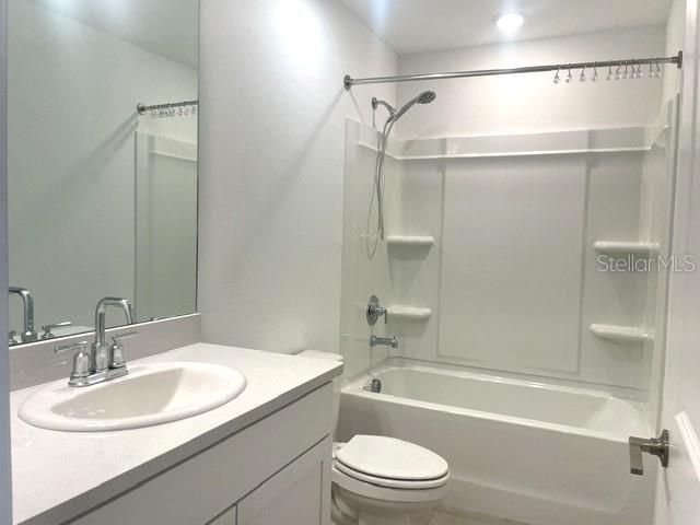 For Rent: $2,200 (3 beds, 2 baths, 1373 Square Feet)