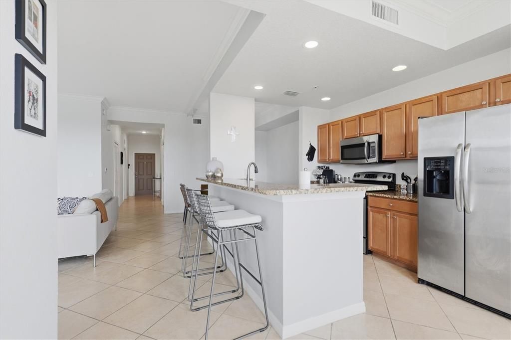 For Sale: $265,000 (2 beds, 2 baths, 1156 Square Feet)