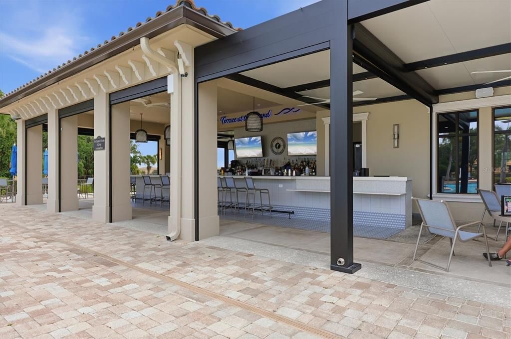 For Sale: $265,000 (2 beds, 2 baths, 1156 Square Feet)