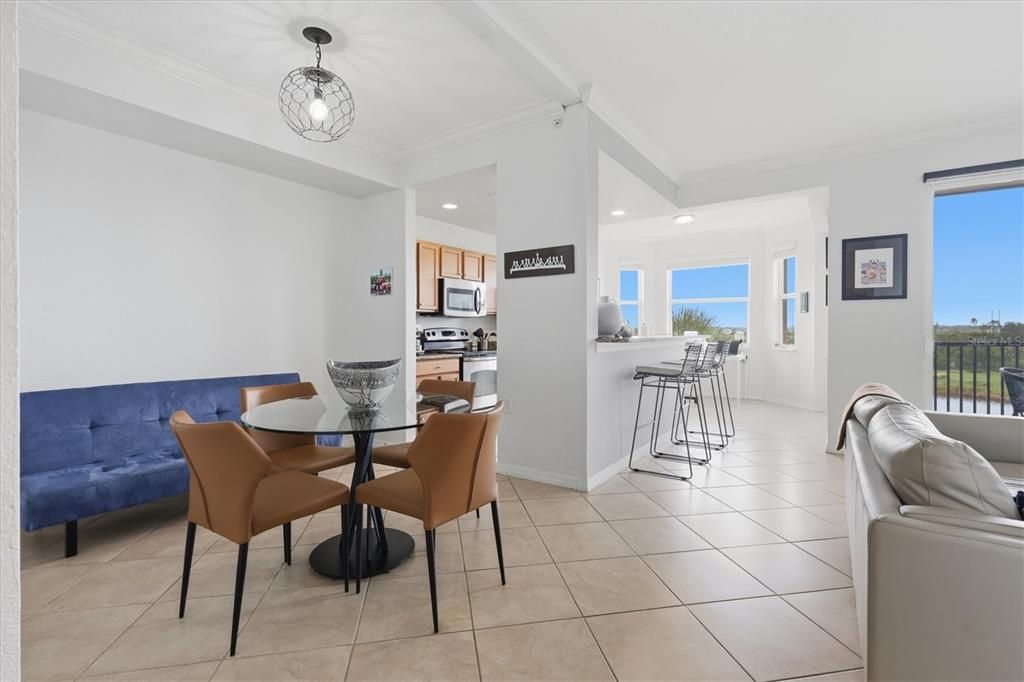For Sale: $265,000 (2 beds, 2 baths, 1156 Square Feet)
