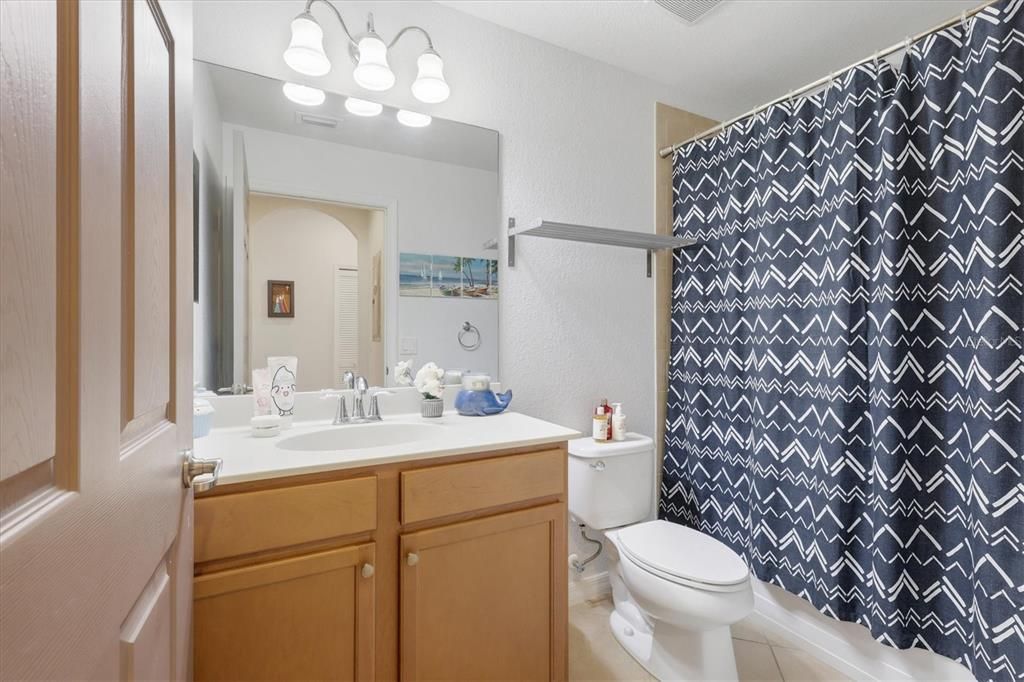 For Sale: $265,000 (2 beds, 2 baths, 1156 Square Feet)