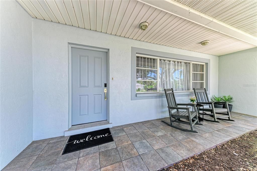 For Sale: $789,000 (2 beds, 2 baths, 1341 Square Feet)