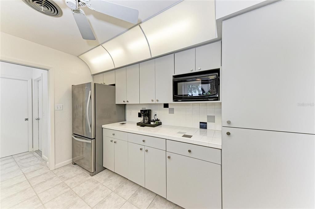For Sale: $789,000 (2 beds, 2 baths, 1341 Square Feet)