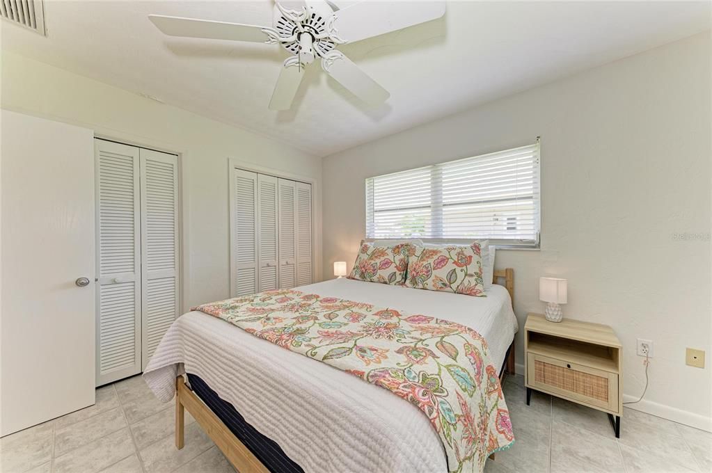 For Sale: $789,000 (2 beds, 2 baths, 1341 Square Feet)