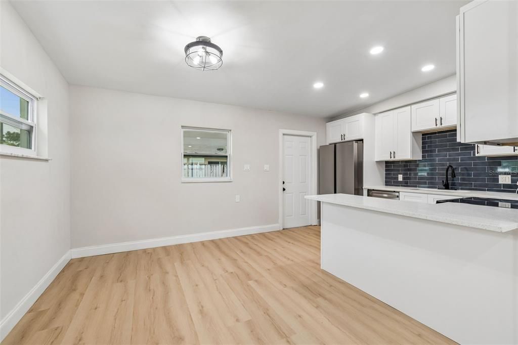 For Sale: $395,000 (3 beds, 2 baths, 1146 Square Feet)