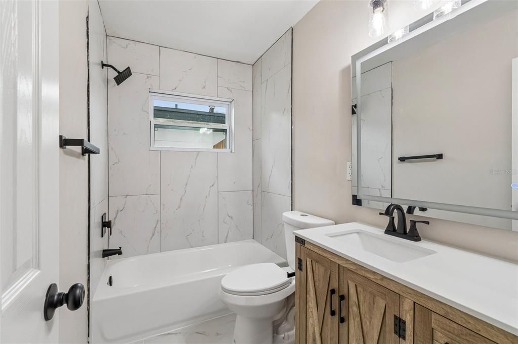 For Sale: $395,000 (3 beds, 2 baths, 1146 Square Feet)