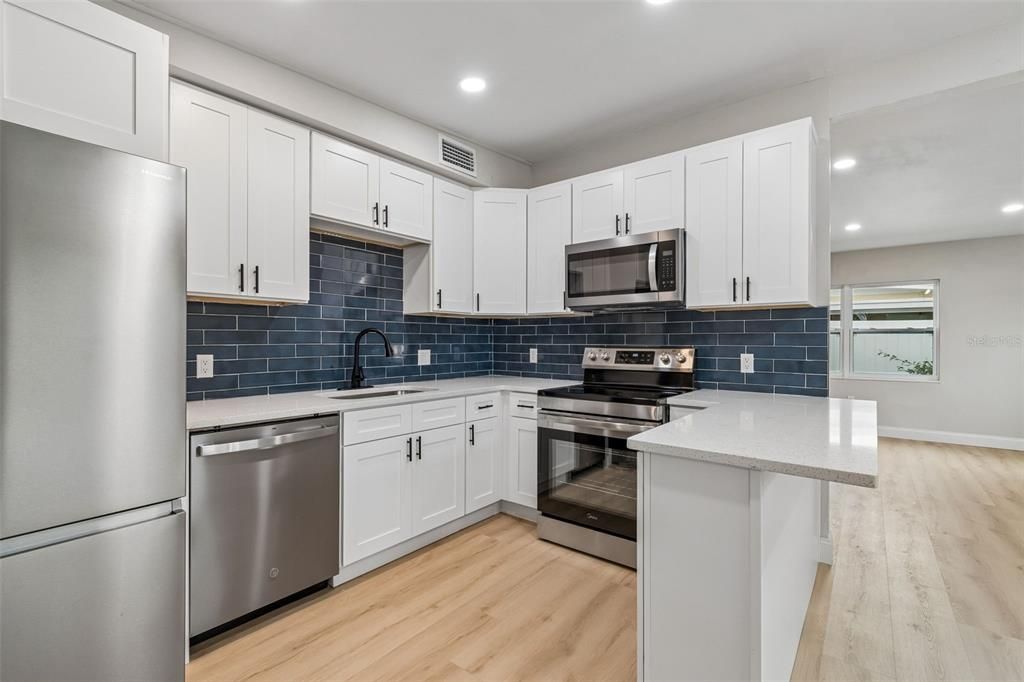 For Sale: $395,000 (3 beds, 2 baths, 1146 Square Feet)